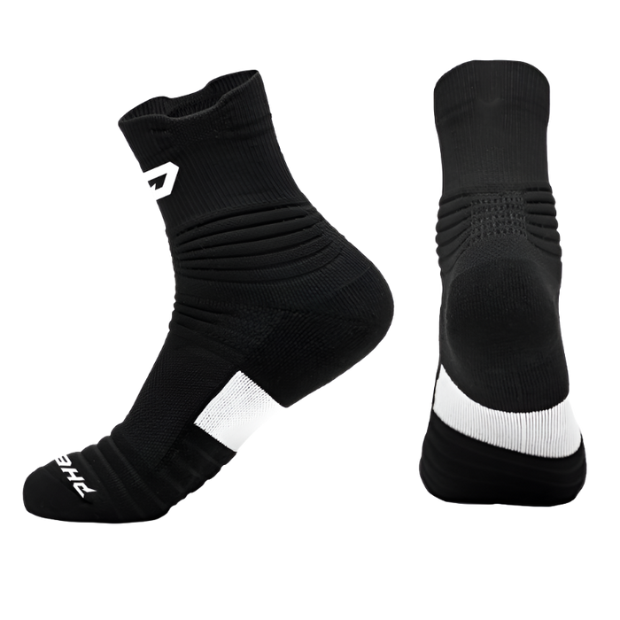 Quantum Knit Lite Quarter Performance Socks - Black